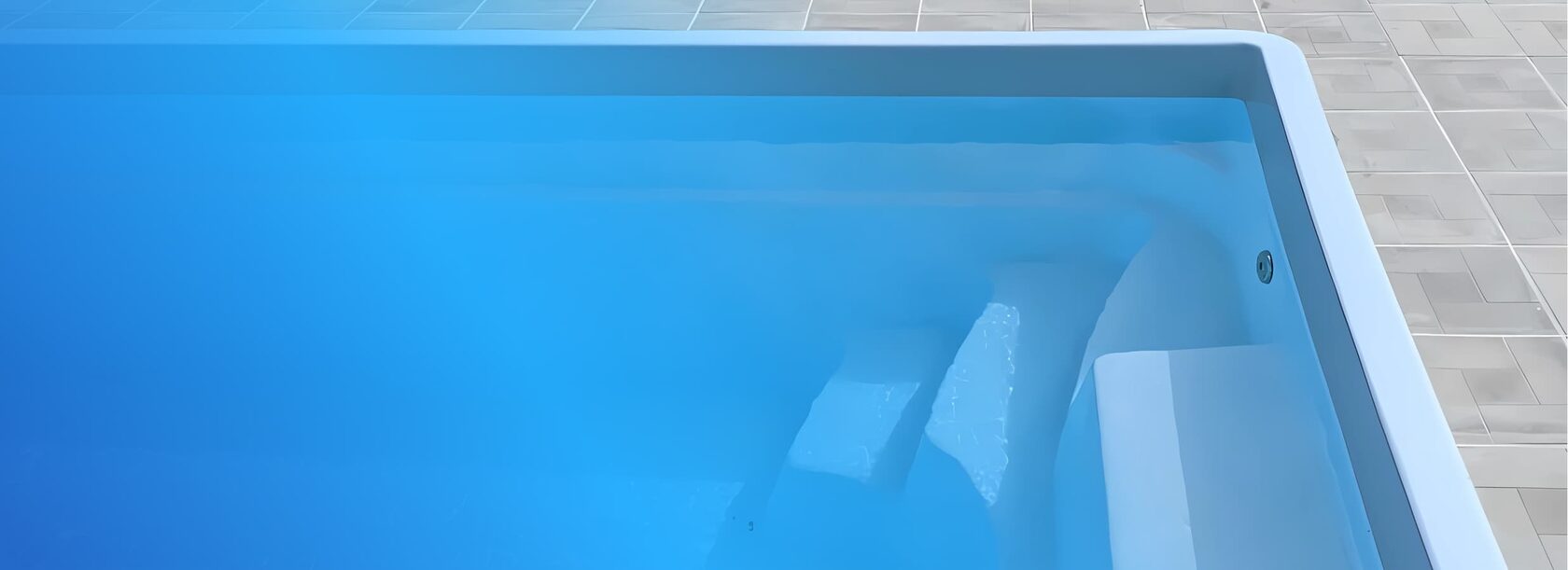 Бордюрный камень для бассейна — установка в Екатеринбурге