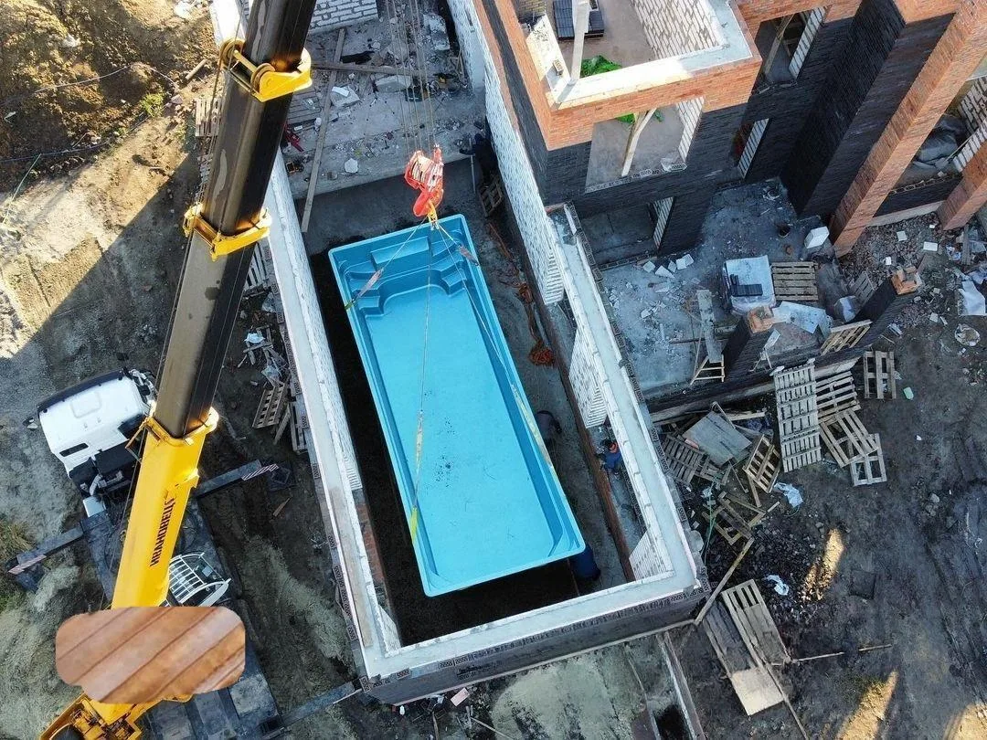 Laguna 9 — зона отдыха у бассейна в Екатеринбурге